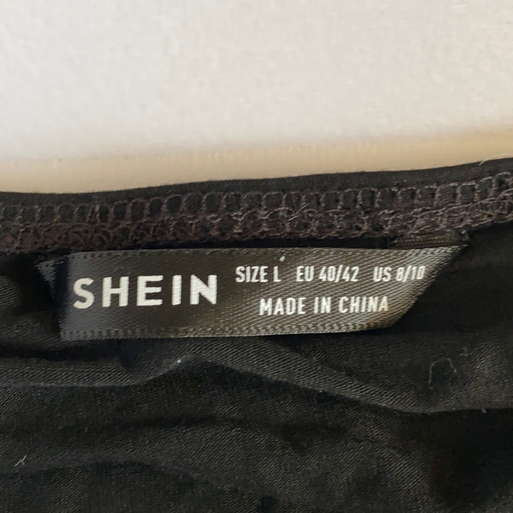 Shein Crop Top w/ Ruched Sleeves size L - Picture 7 of 8